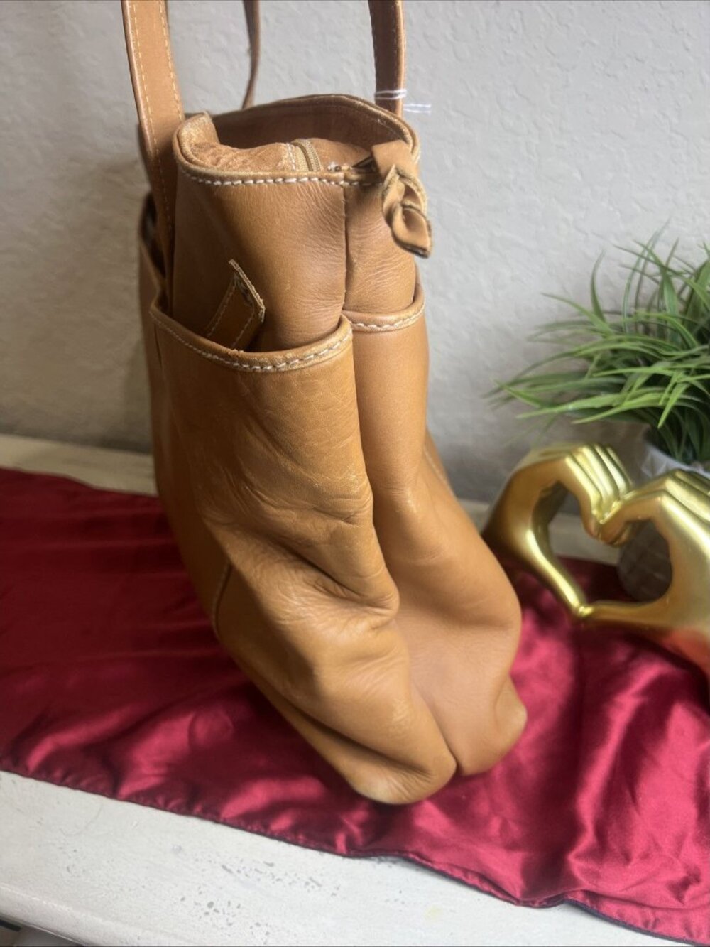 Ellington Cognac Brown Leather Shoulder Bag Whipstitch Trim Work Bag Travel - Picture 3 of 16